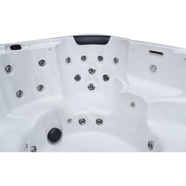 6 -person/person Hot Tube ASPö