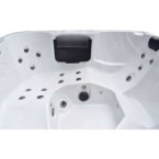 Kungsholmen hydromassage bathtub