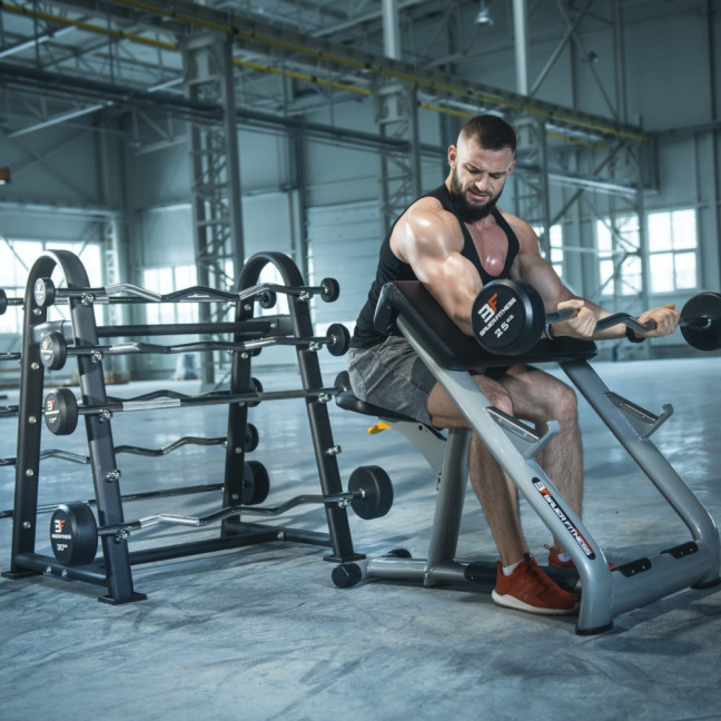 Curl bar with a load of 7.5 - 60 kg