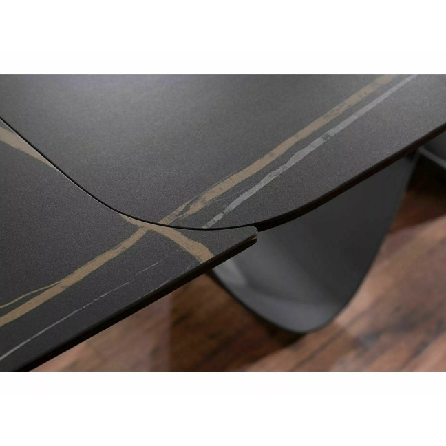 Infinity Ceramic Black Azario table