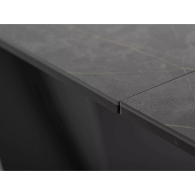 Diuna Ceramic Noir Desire table