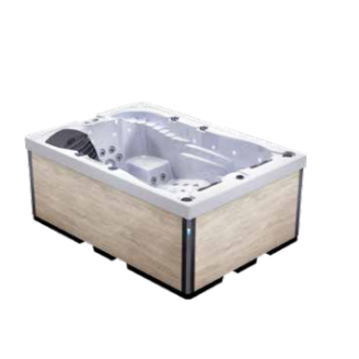 Doc Holliday - Luxurious 3-person Spa Bath for Exceptional Relaxation