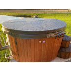 DeLux 220 Hot Tub - Luxurious Outdoor Spa