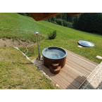DeLux 220 Hot Tub - Luxurious Outdoor Spa