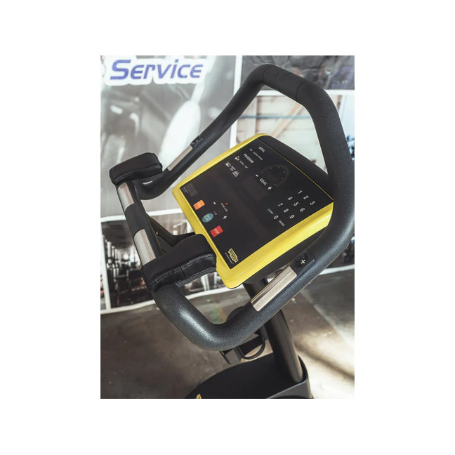 TECHNOGYM New Excite 700 LED Upright Bike Used/Reconditioned - Perfect condition