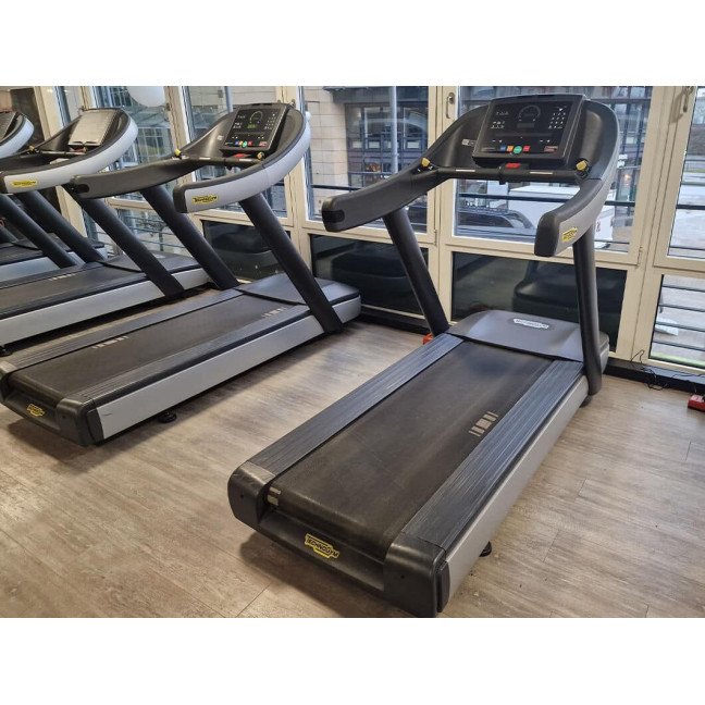TECHNOGYM Excite Run 1000 LED treadmill Used/Reconditioned - Perfect condition